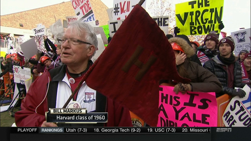 Illustration for article titled "Yale Cites Wikipedia": Your College GameDay Sign Roundup
